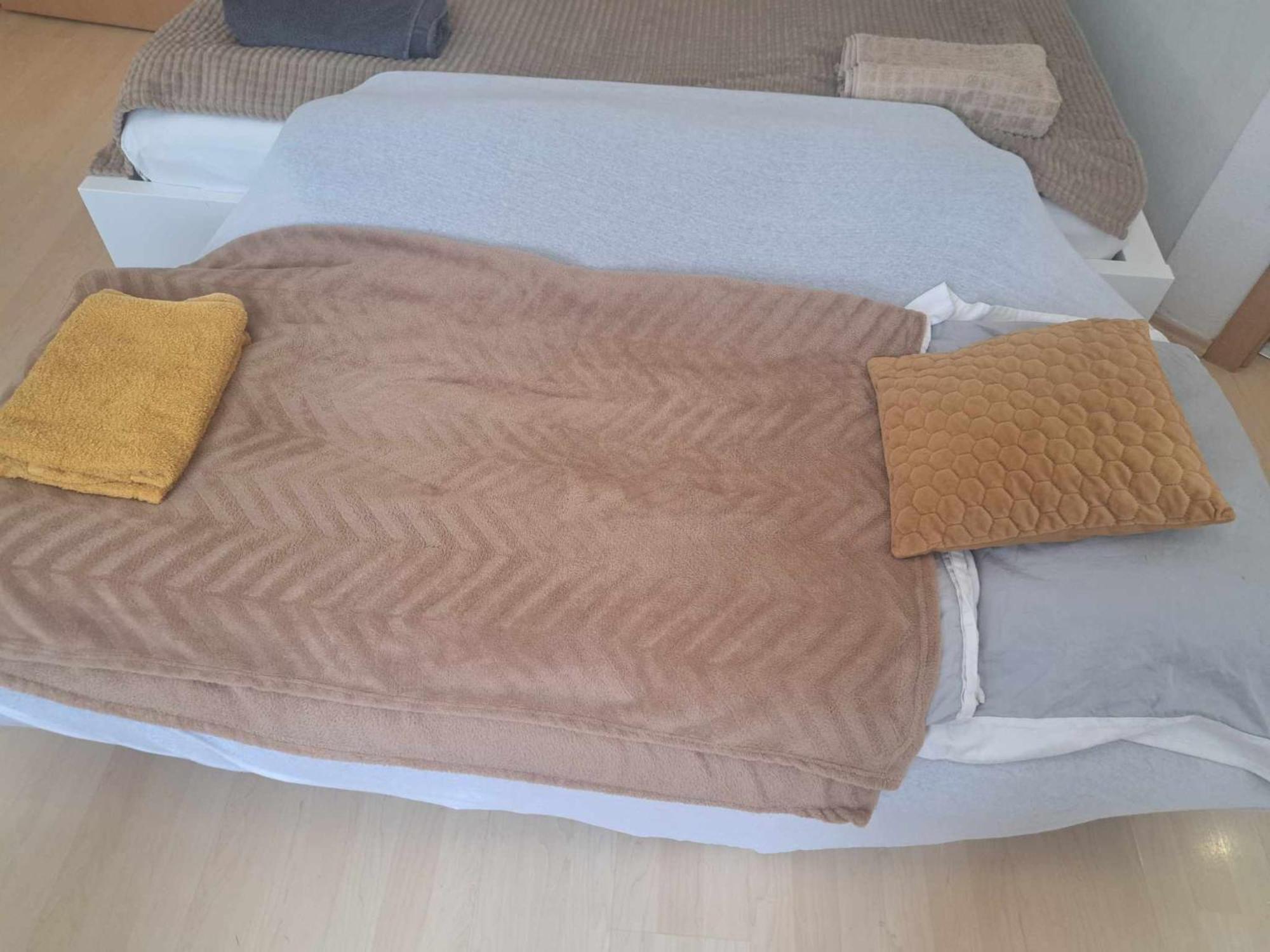Trendy 2 Room Flat, Next To Corvin Mall Free Huge Garage! Ac,Dishwasher,Washmachine, Smart Tv Budapest Szoba fotó