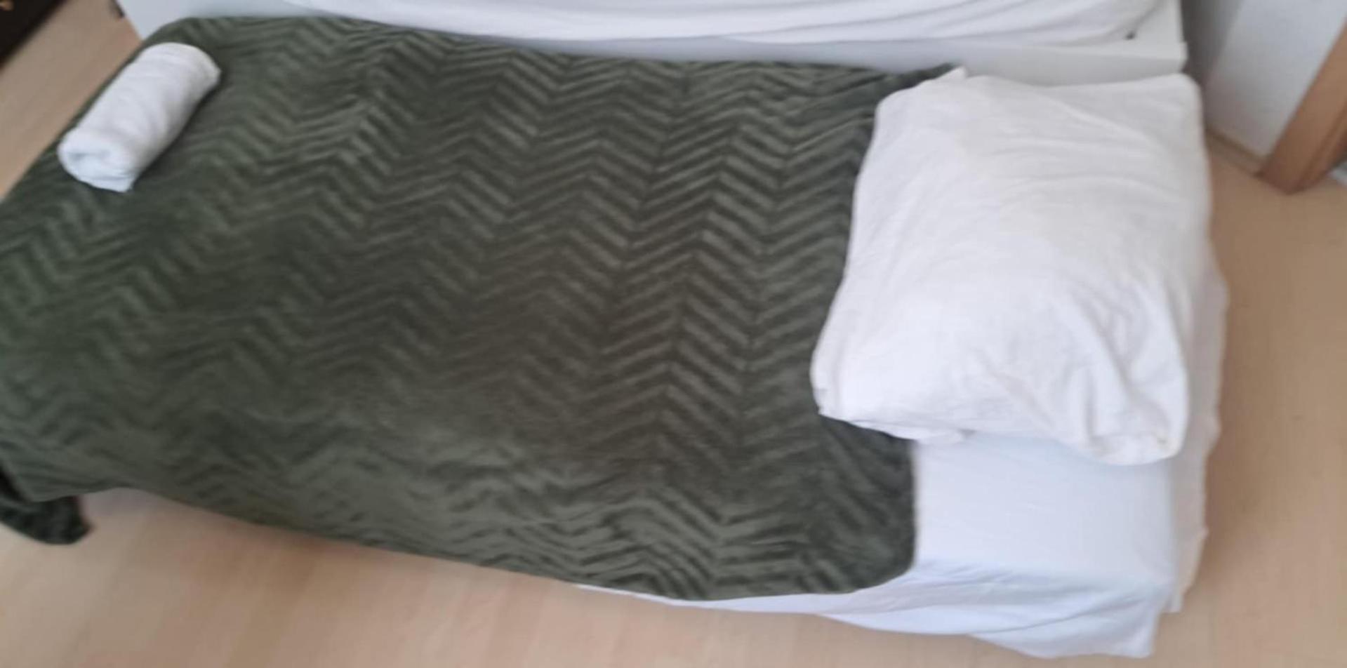 Trendy 2 Room Flat, Next To Corvin Mall Free Huge Garage! Ac,Dishwasher,Washmachine, Smart Tv Budapest Kültér fotó